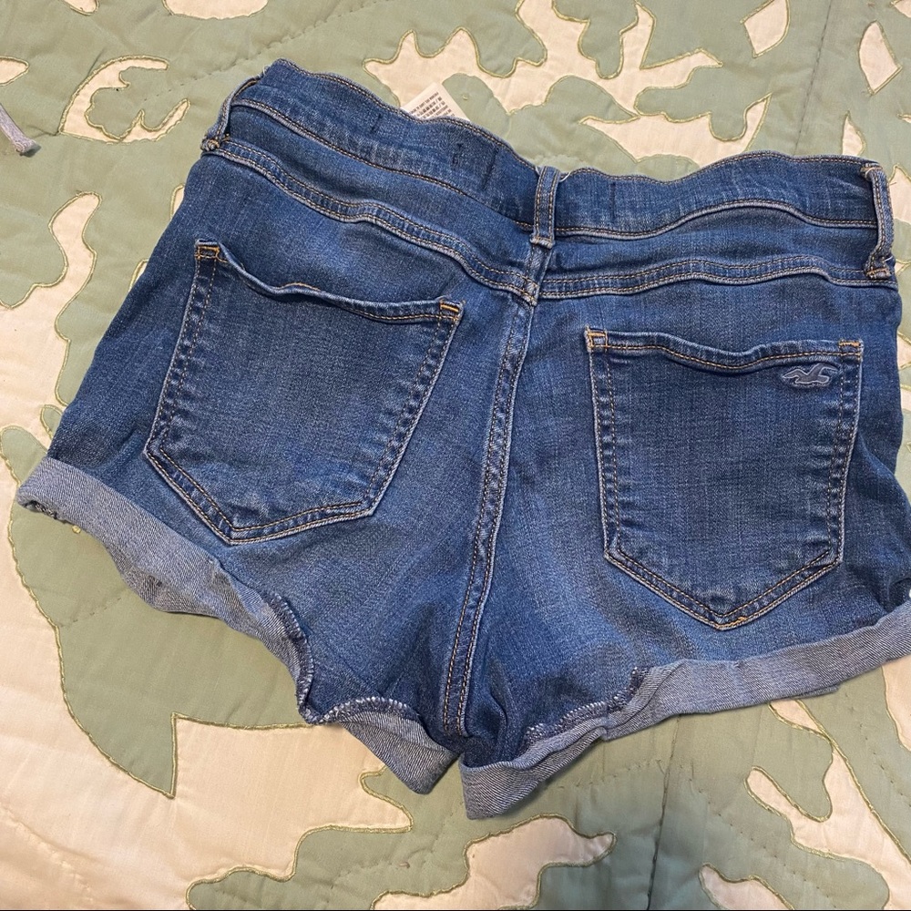 HOLLISTER SHORTS - Picture 2 of 3